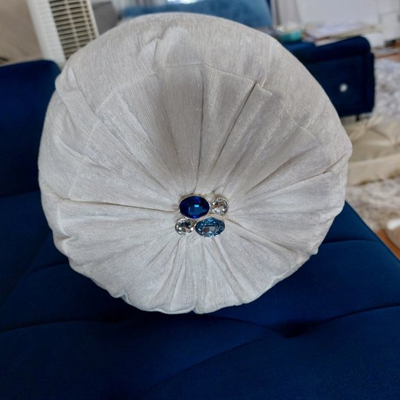 DIY White Fabric Royal Blue Beads Tufted Bling Bling Buttons Round Pillow Decor - Picture 2 of 7